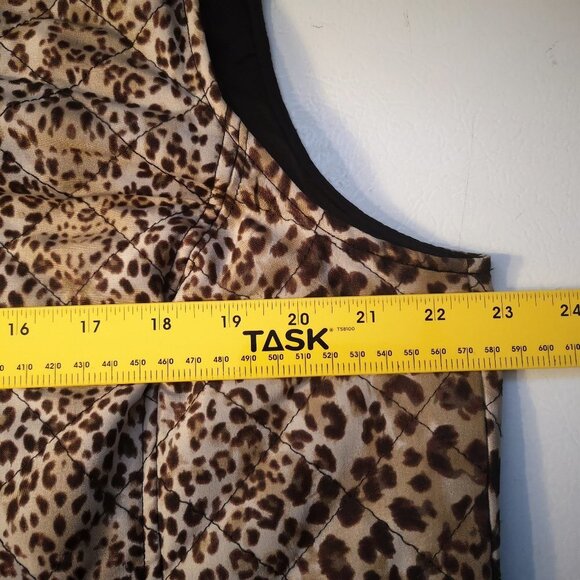 Alia Ladies Brown & Beige Animal Print Lightweight Quilted Vest - Picture 4 of 9